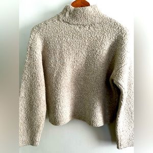 Universal Thread Women's Cream Jumper size L